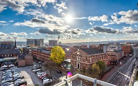Igloo Viewpoint City Centre Stay & Free Parking
